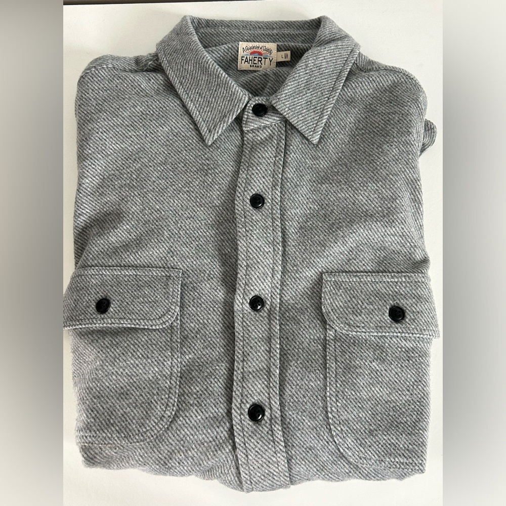 Faherty Legend Sweater Shirt, gray, size L